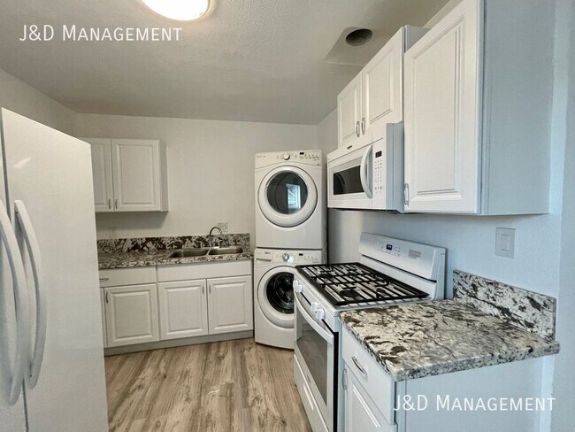 Foto del edificio - Gorgeous Duplex in City Heights!