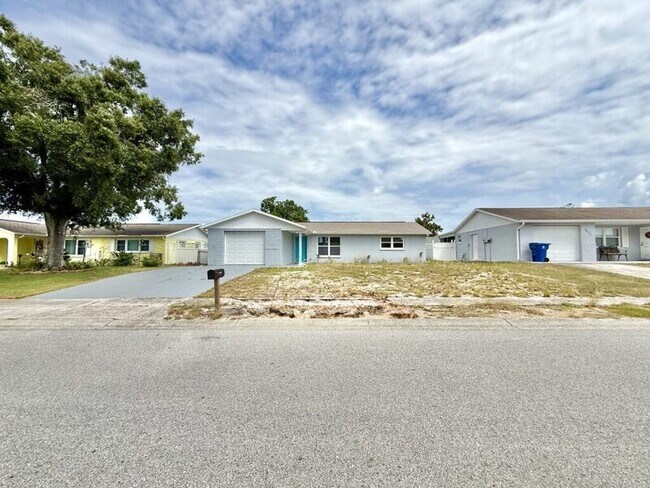 Building Photo - 6417 Sutherland Ave