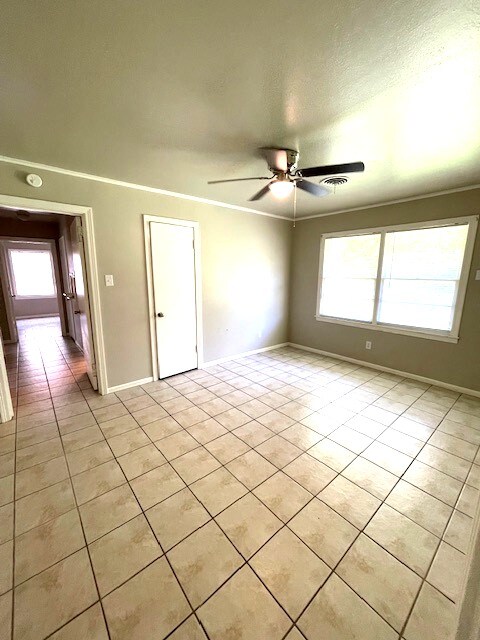 Foto del edificio - 2216 N 51st St