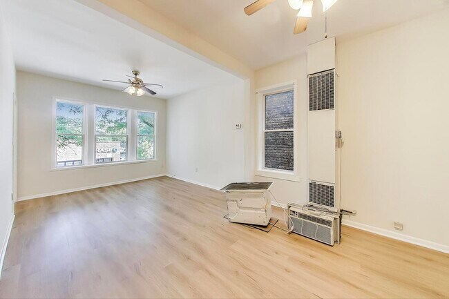 Foto del edificio - 1131 W Taylor St