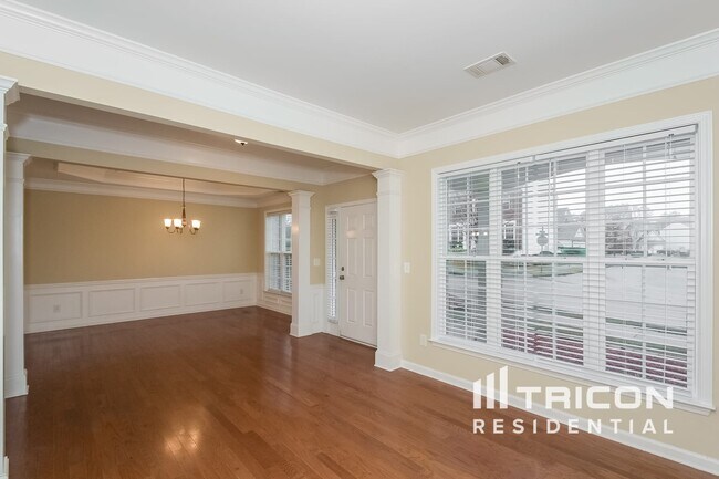 Building Photo - 3635 Ramsey Close SW Atlanta GA