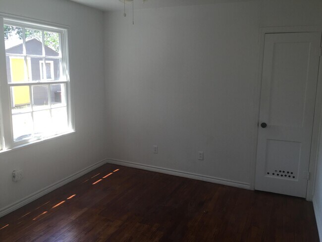 Foto del edificio - 2805 33rd St