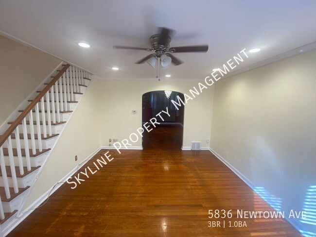 Building Photo - Charming 3 Bedroom Home For Rent in Lawncr...