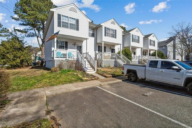Building Photo - 5330 Aden Ct