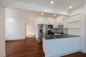 Building Photo - 226 E Huisache Ave