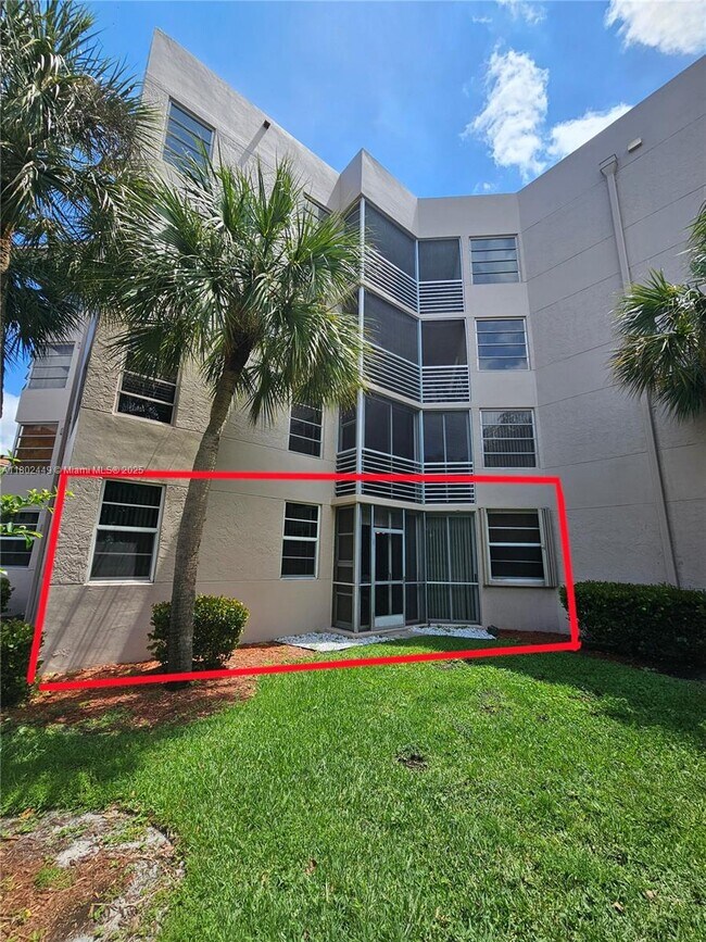 Building Photo - 9520 Seagrape Dr