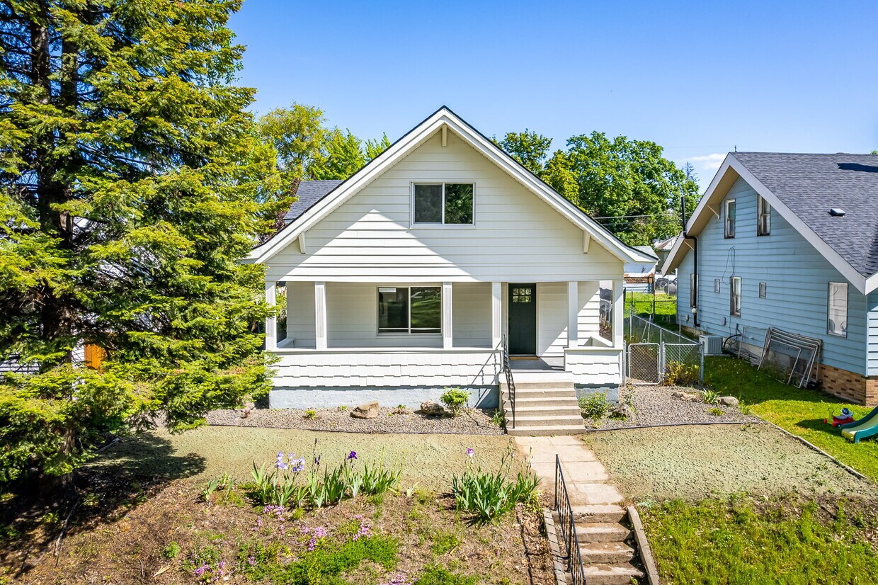 1907 E Providence Ave, Spokane, WA 99207 House Rental in Spokane, WA