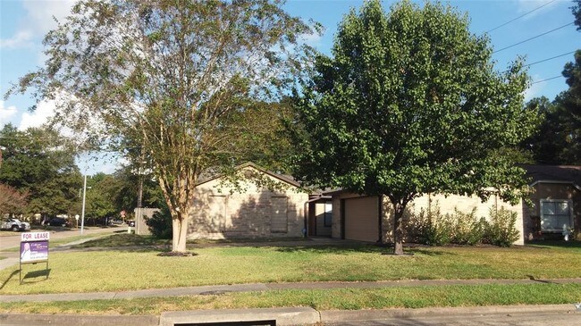 Foto del edificio - 18834 Pine Trace Ct