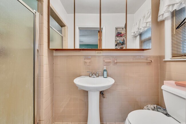 Foto del edificio - 6734 McKinney St