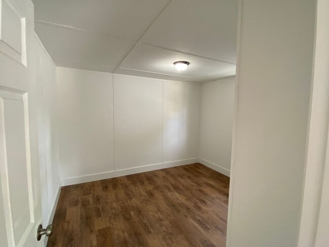 Building Photo - Newly remodeled home is located in Lancaster, SC 29720.