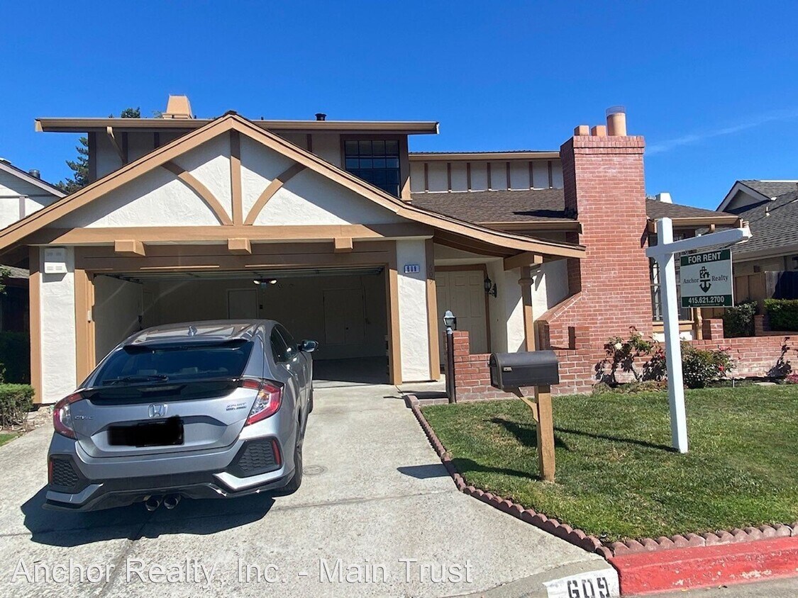 Foto principal - 4 br, 2.5 bath House - 609 Somerset Lane