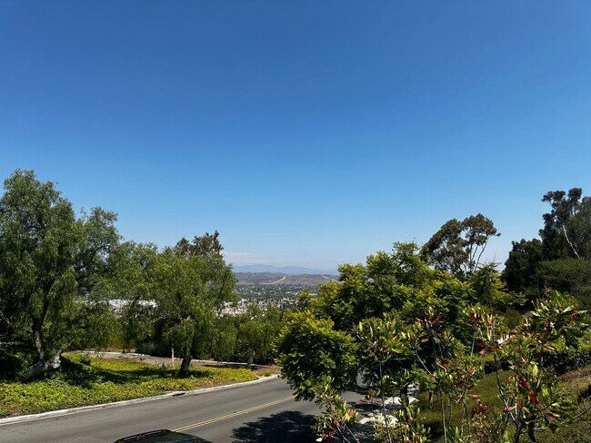 Foto del edificio - 4 Bedroom Mission View Estates Home!