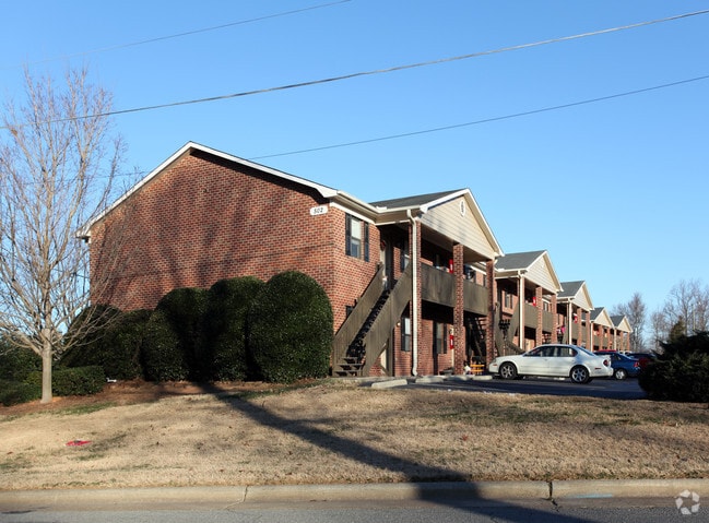 Building Photo - Briarcliffe Apartments