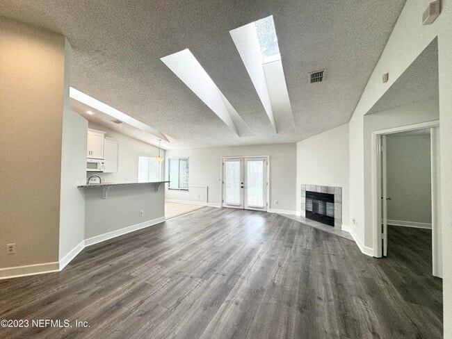 Building Photo - 103 Quail Cove