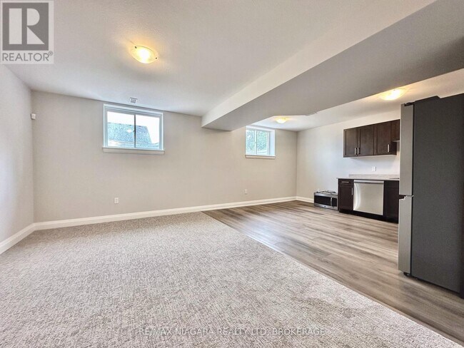 Photo du bâtiment - 925 RUTHERFORD Ave