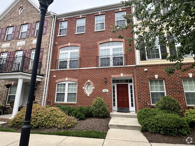 Building Photo - 2109 Liesfeld Pky