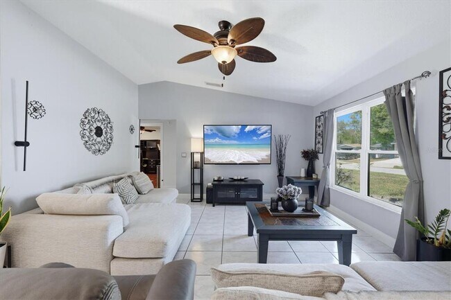 Foto del edificio - 4478 Longford Dr