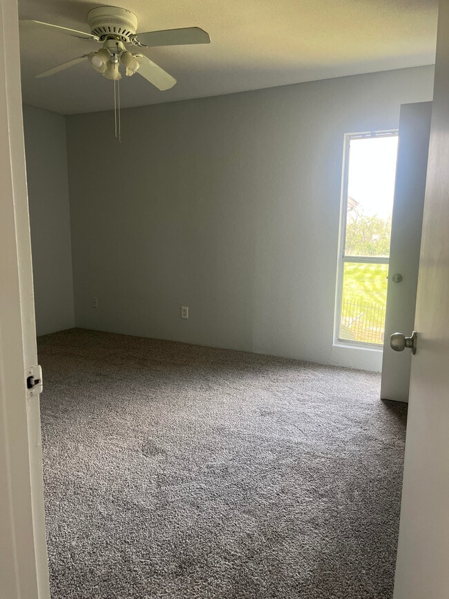 Building Photo - Berry Creek Condominiums