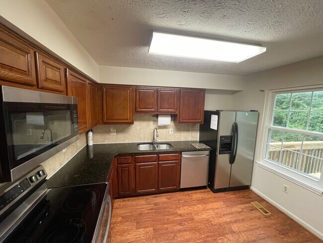 Foto del edificio - 846 Bayridge Dr