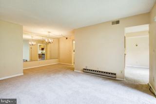 Foto del edificio - 15301 Beaverbrook Ct