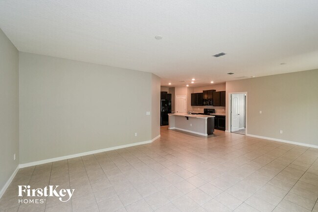 Building Photo - 5592 Kellar Cir