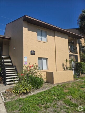 Building Photo - 5232 Via Hacienda Cir
