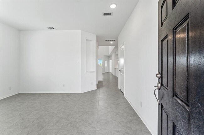 Building Photo - 566 Long Beach Bay Dr