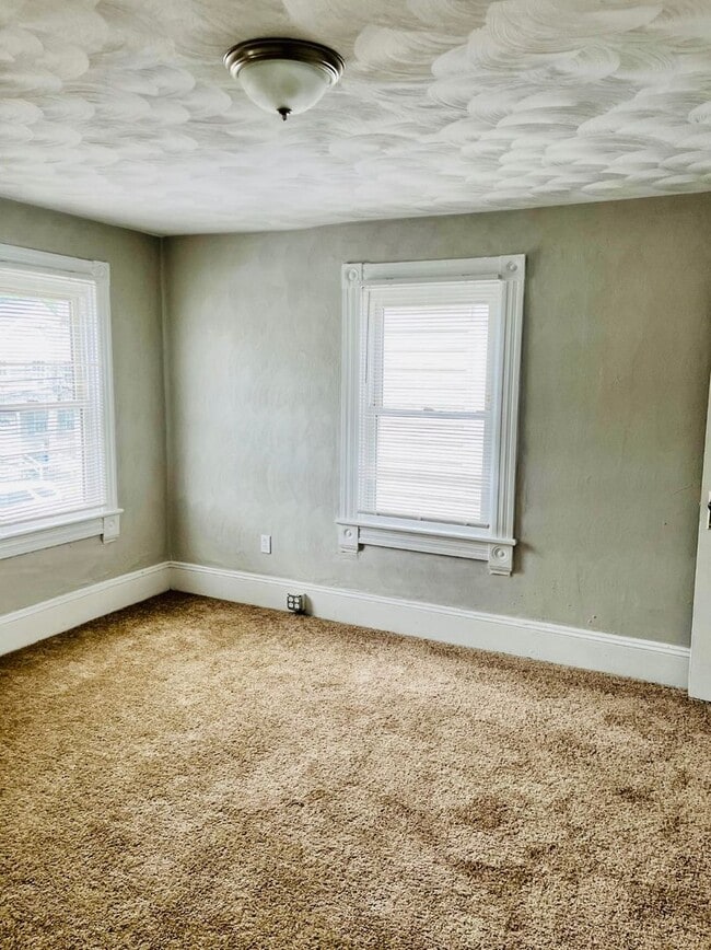 Building Photo - Coming Soon....Lovely 3 Bedroom 2 Bathroom...