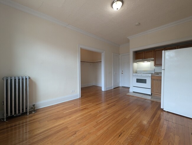 Foto del edificio - 2737 N Spaulding Ave