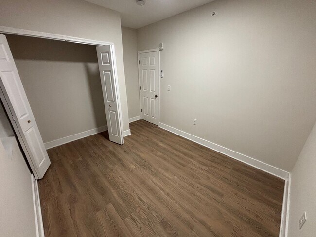 Foto del edificio - 1031 Hamilton St