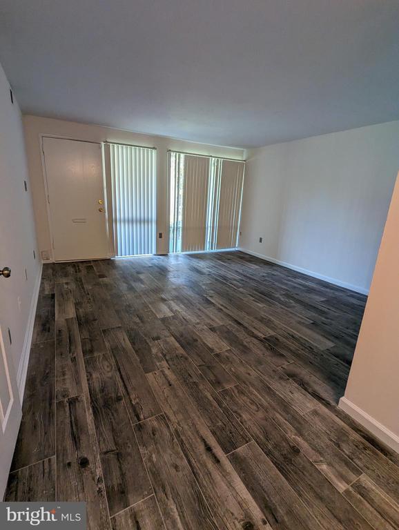 Foto principal - 7252 Donnell Pl
