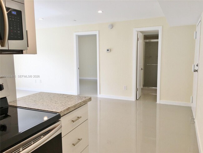 Foto del edificio - 4709 NW 7th St