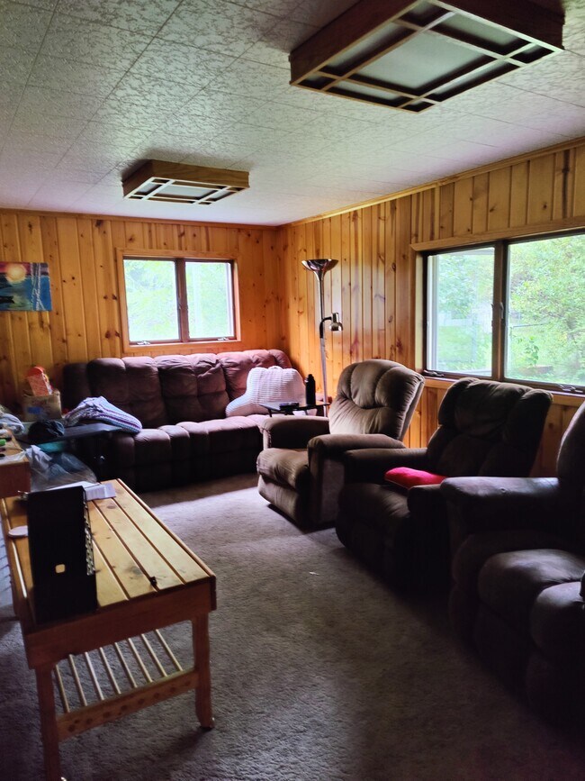 Building Photo - 721 E Emerson St