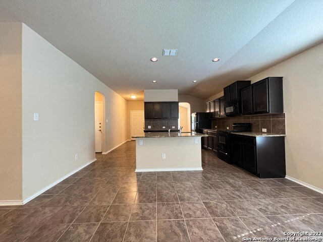 Building Photo - 2127 Emerald Edge