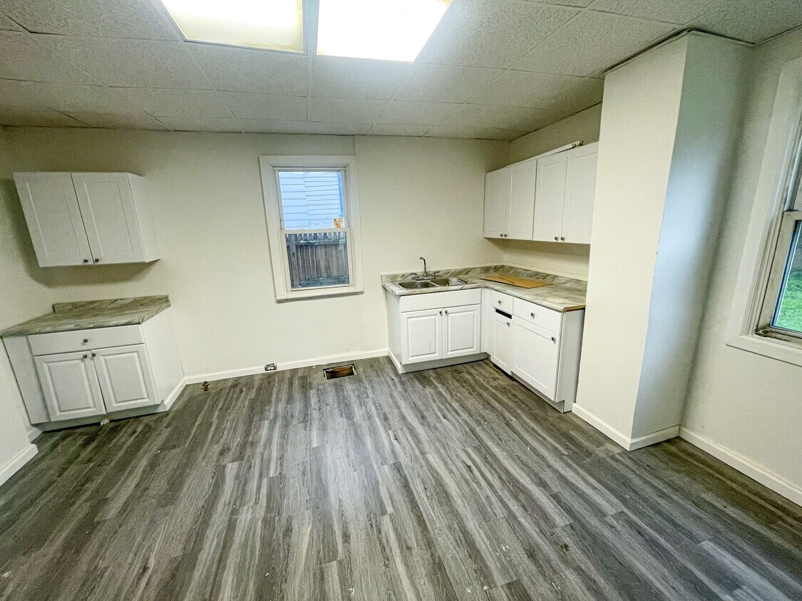 Foto principal - 1320 16th Ave