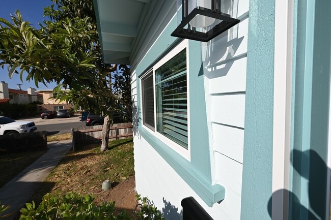 Building Photo - 4833-39 Del Monte Ave