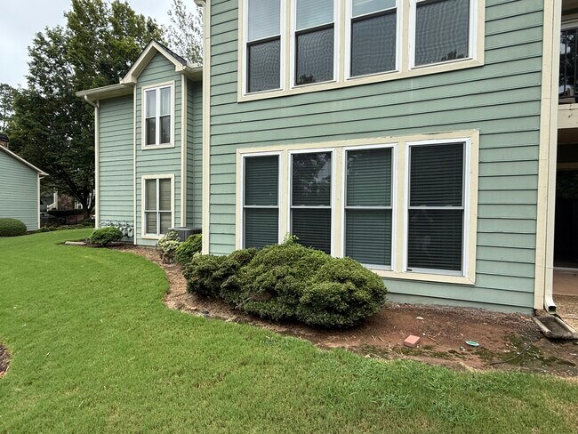 Building Photo - 1103 Canyon Point Cir