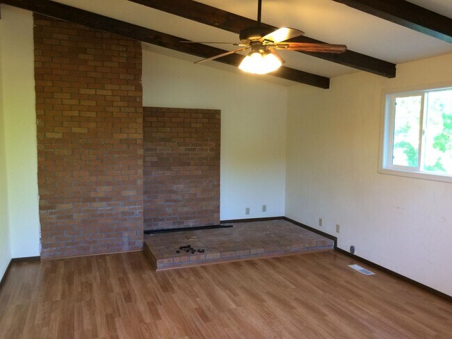 Foto del edificio - Spacious 4-Bedroom Home in Northwest Corvallis