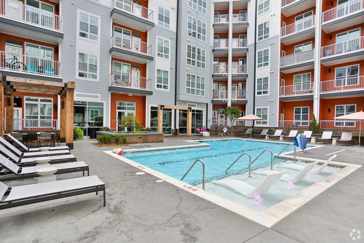 Abberly Noda Vista Apartment Homes 2120 N Brevard St Charlotte, NC