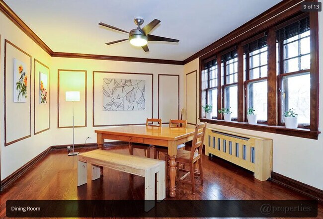 Dining room - 4515 N Wolcott Ave