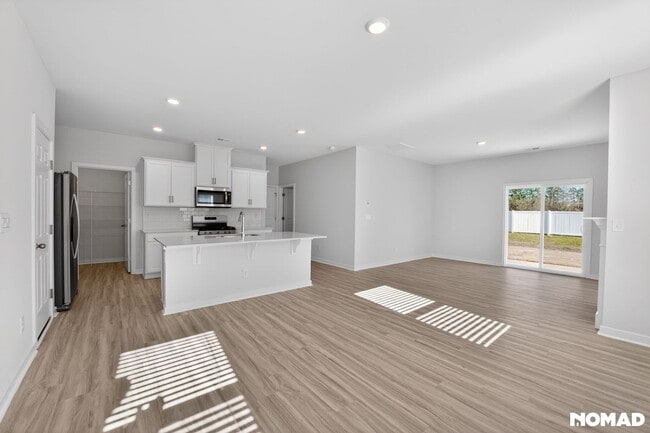 Foto del edificio - 6609 Barcelona Wy