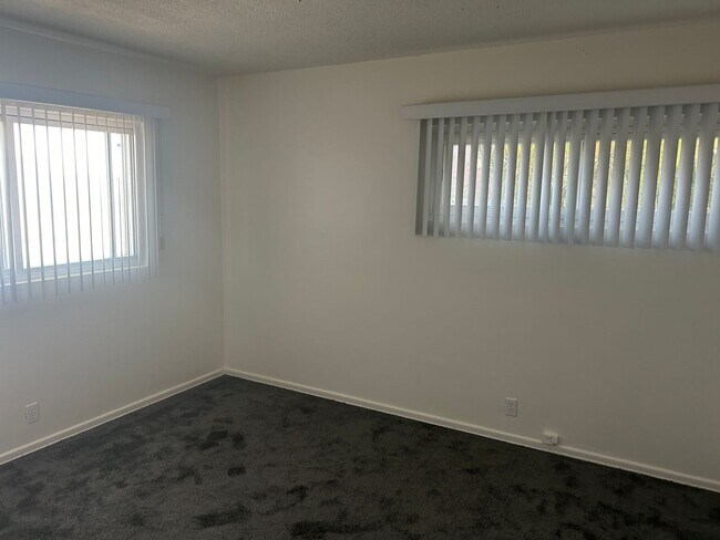 Foto del edificio - 3409 W 104th St