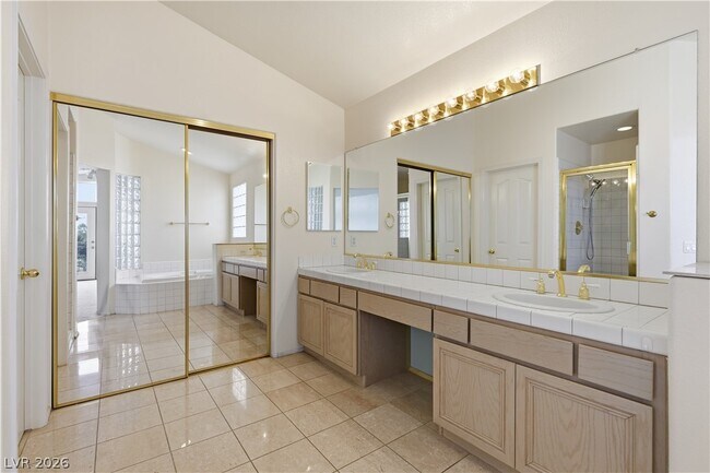 Foto del edificio - 9236 Eagle Ridge Dr