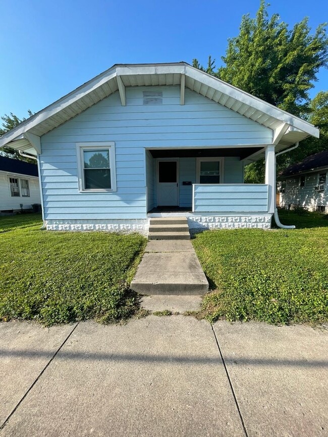 Building Photo - 2805 Kossuth St