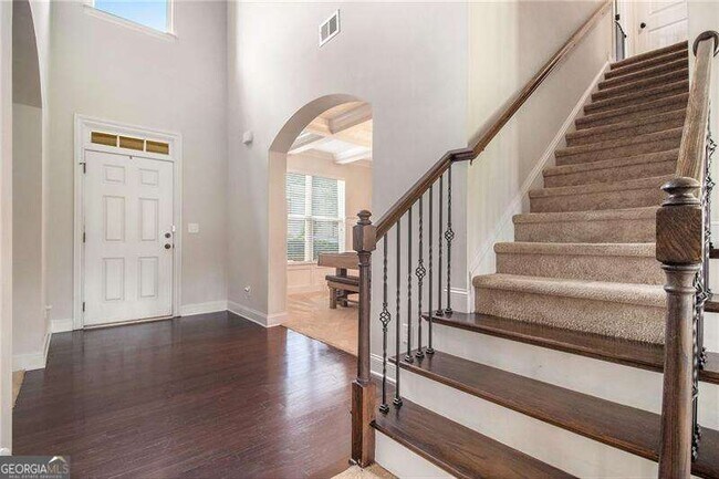 Foto del edificio - 2701 Blake Towers Ln