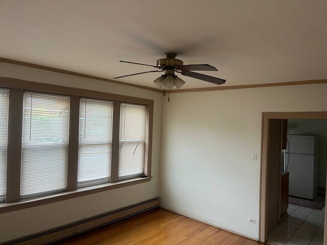 Foto del edificio - 7352 S Emerald Ave