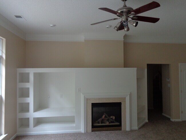Building Photo - 14036 McGloughlin Way Ct