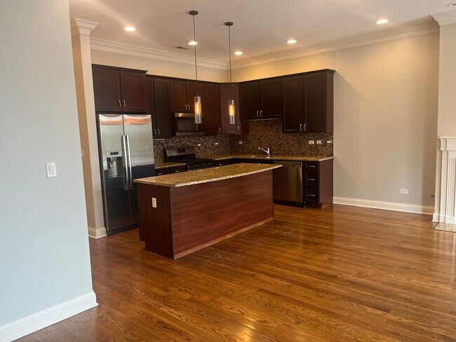 Foto del edificio - 218 N Halsted St