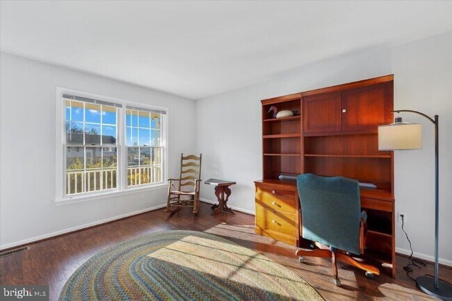 Foto del edificio - 200 Highland Dr