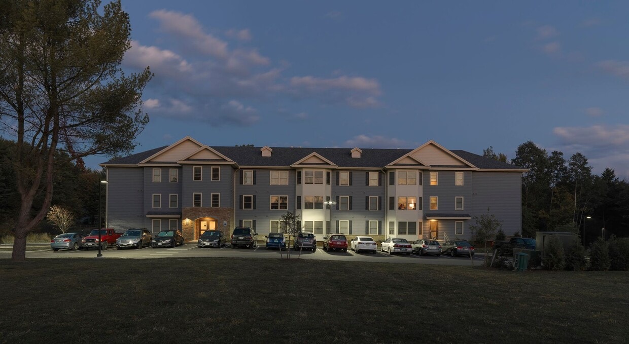 Primary Photo - 2 Bedroom/ 2 Bathroom End Unit Coming Avai...